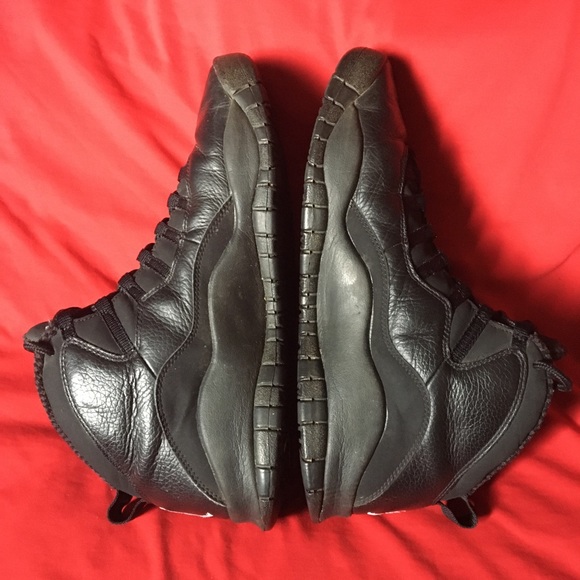 Men’s Jordan Retro 10 ‘BlackOut’ (13) - Picture 2 of 5